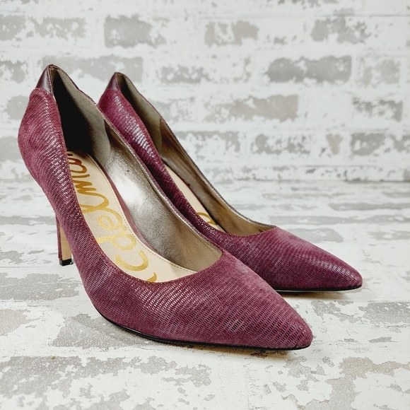 Elegant Burgundy Heels - Picture 4 of 12